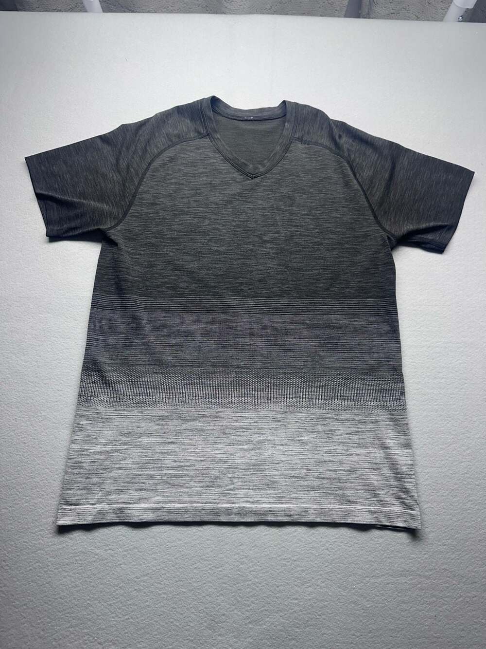 Lululemon Metal Vent Tech V-Neck Ombre Black Gray Shirt